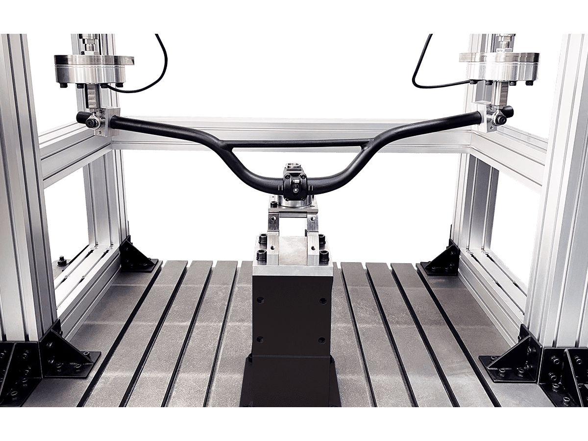 Handlebar and stem fatigue test
